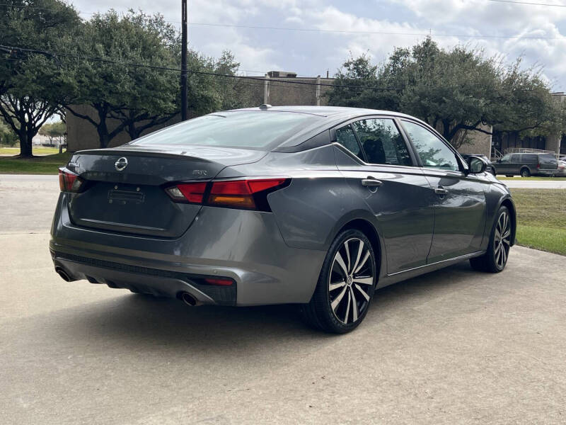 2021 Nissan Altima 2.5 SR