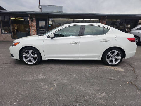 2014 Acura ILX for sale at AUTOTRACK INC in Mount Vernon WA