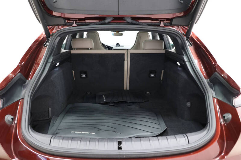 2022 Porsche Taycan 4 Cross Turismo