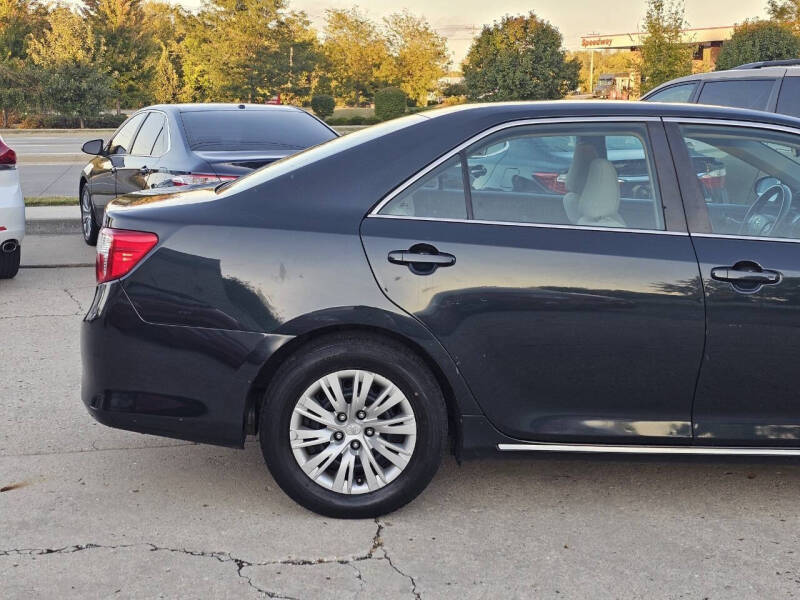 2013 Toyota Camry Hybrid LE