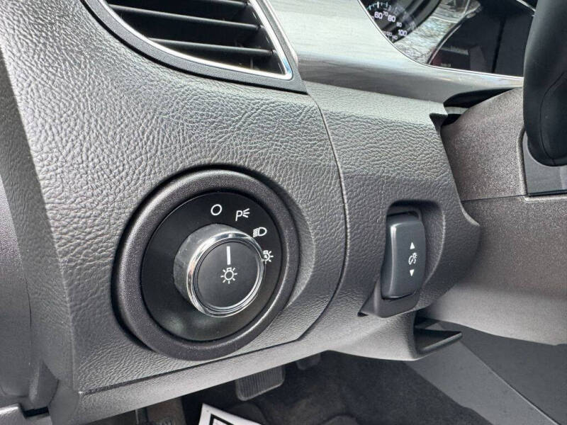 2018 Ford Taurus SEL