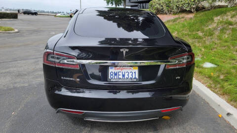 2015 Tesla Model S 70