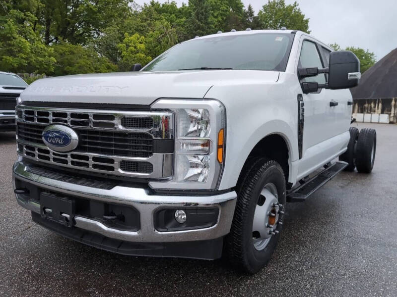2025 Ford F-350 Super Duty XL