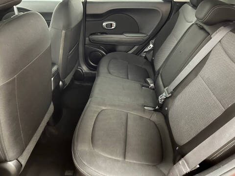 2019 Kia Soul +