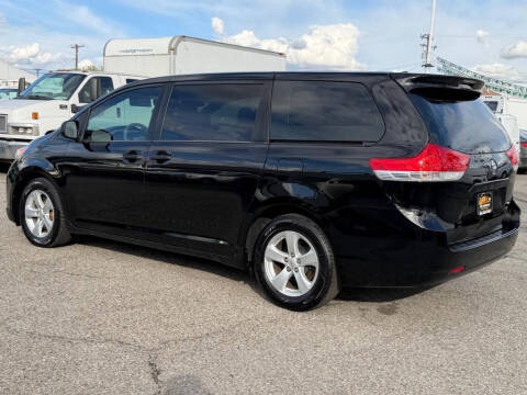 2014 Toyota Sienna L 7-Passenger