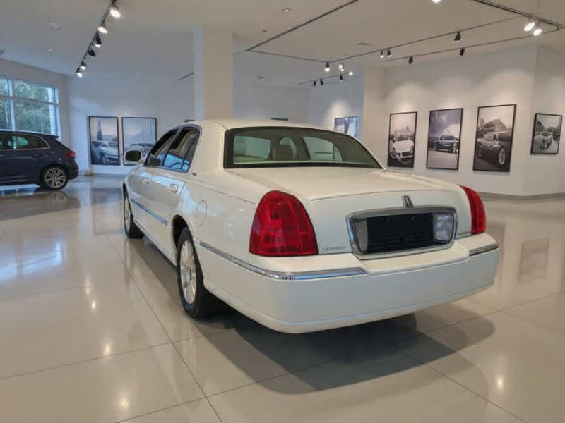 2007 Lincoln Town Car Signature