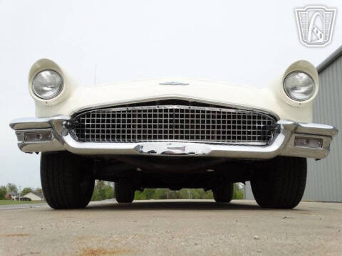 1956 Ford Thunderbird