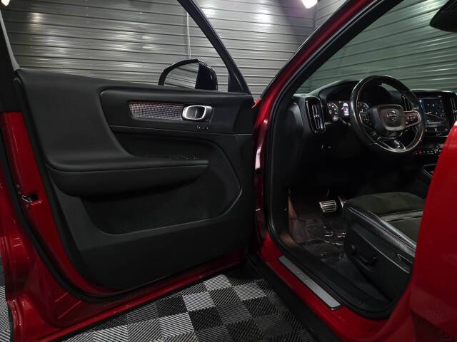 2020 Volvo XC40 T4 R-Design