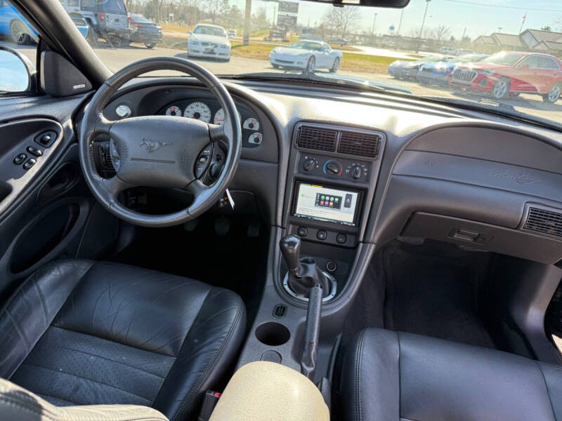 2002 Ford Mustang GT Deluxe