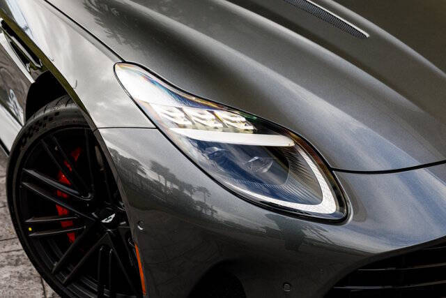 2024 Aston Martin DB12 V8