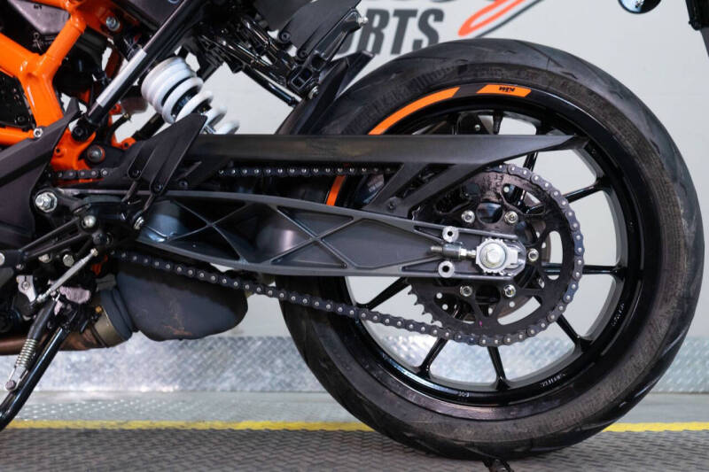 2023 KTM 390 Duke