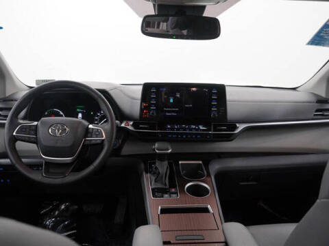 2024 Toyota Sienna XLE 7-Passenger