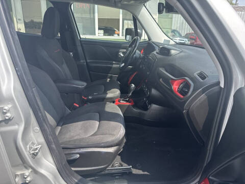 2017 Jeep Renegade Trailhawk