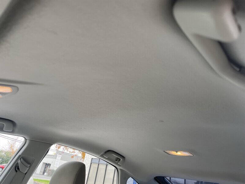 2011 Toyota Prius Three