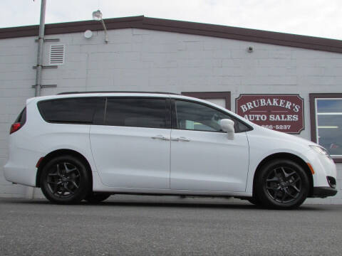 2018 Chrysler Pacifica for sale at Brubakers Auto Sales in Myerstown PA