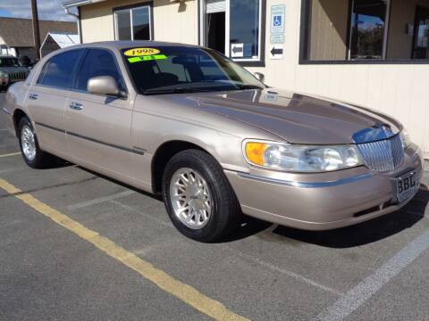 1998 Lincoln Town Car for sale at BBL Auto Sales in Yakima WA