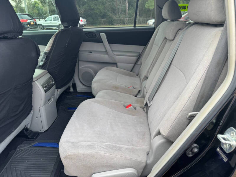 2011 Toyota Highlander SE