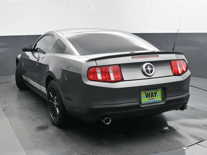 2011 Ford Mustang V6