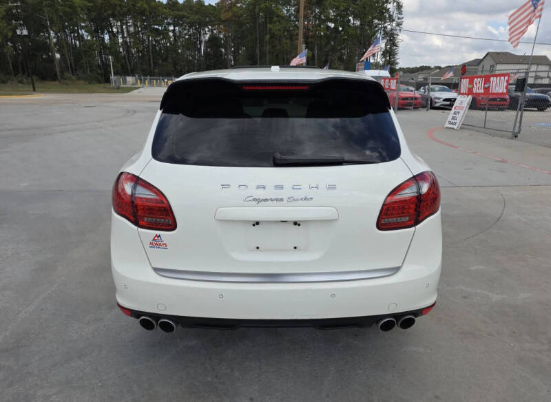 2011 Porsche Cayenne Turbo