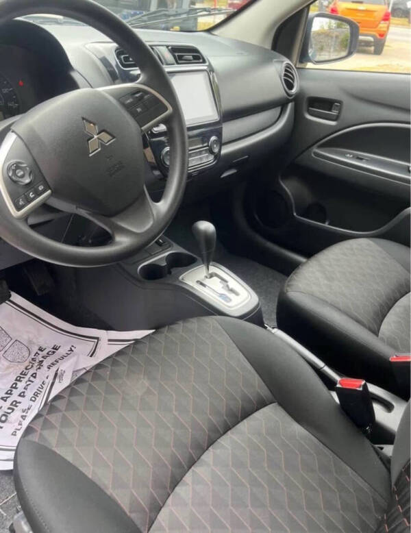 2024 Mitsubishi Mirage ES