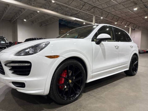 2013 Porsche Cayenne GTS