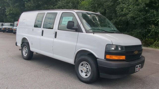 2025 Chevrolet Express 2500