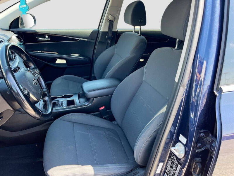 2019 Kia Sorento LX