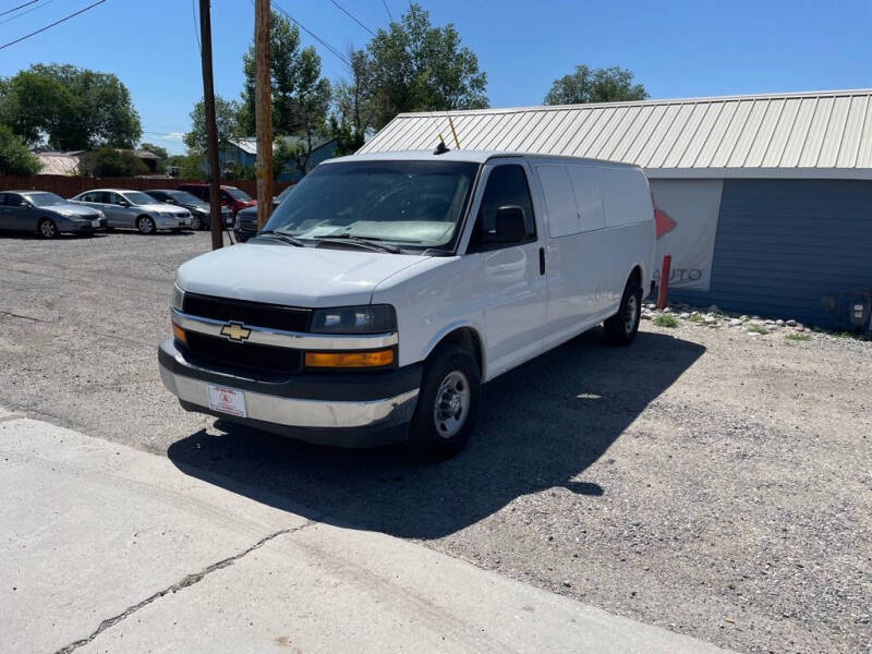 2017 Chevrolet Express LT 3500