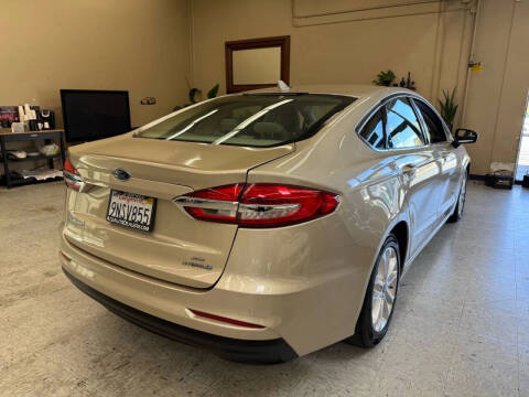 2019 Ford Fusion Hybrid SE