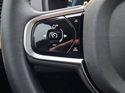 2024 Volvo XC90 B5 Plus Bright Theme