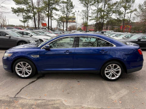 2013 Ford Taurus SEL