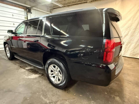 2016 Chevrolet Suburban LS