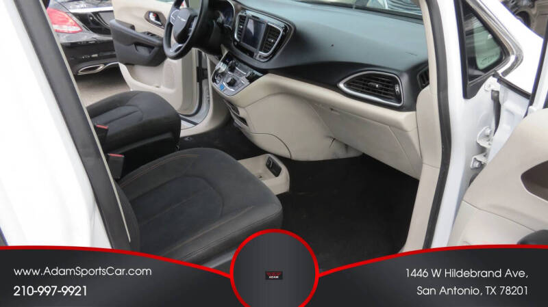 2019 Chrysler Pacifica L