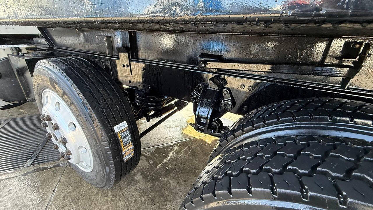 2018 PETERBILT 579 SUPER 10 DUMP TRUCK 18' NEW BODY for sale at KING TRUCK TRAILER SALES in Bakersfield, CA