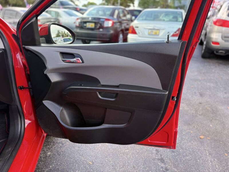 2015 Chevrolet Sonic LT Auto