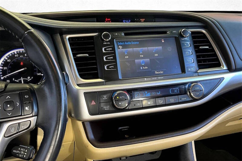 2017 Toyota Highlander XLE