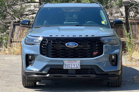 2025 Ford Explorer ST