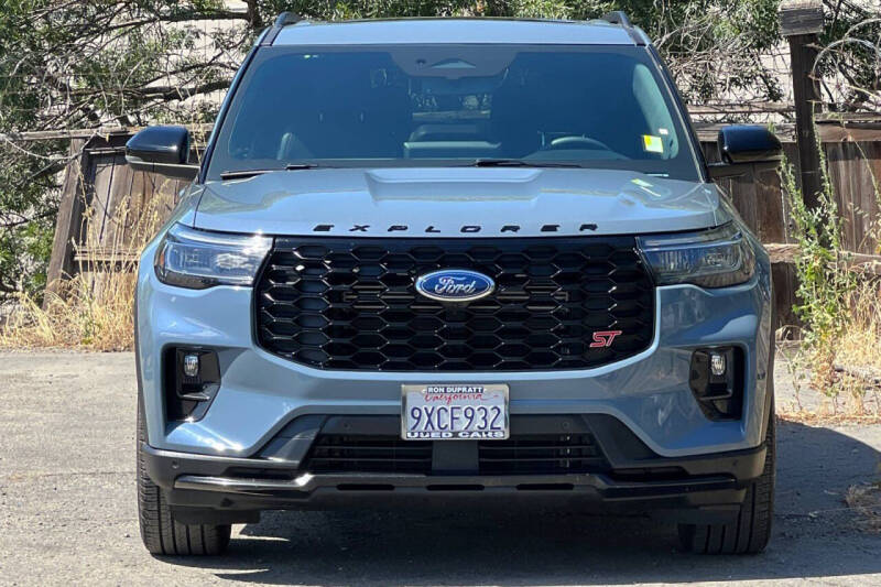 2025 Ford Explorer ST