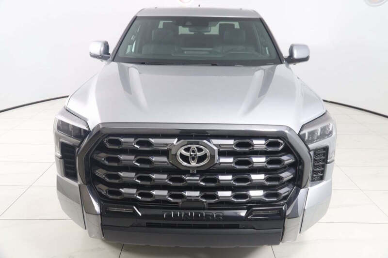 2025 Toyota Tundra Platinum