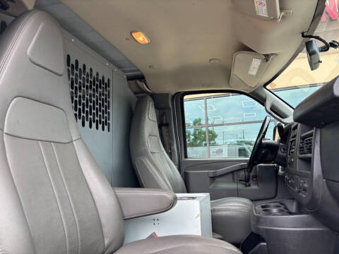 2017 Chevrolet Express 2500