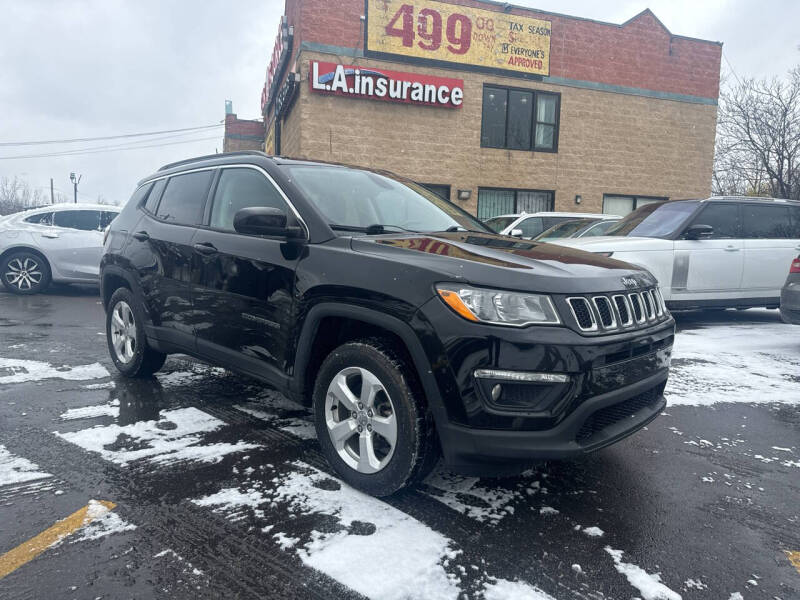 2018 Jeep Compass Latitude photo 2