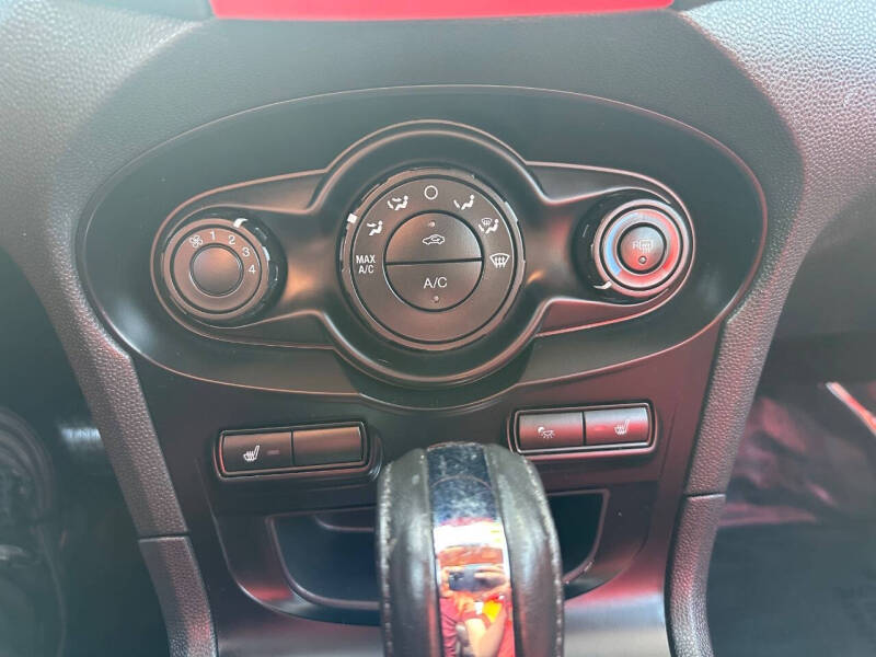 2013 Ford Fiesta Titanium