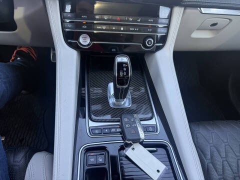 2020 Jaguar F-PACE SVR