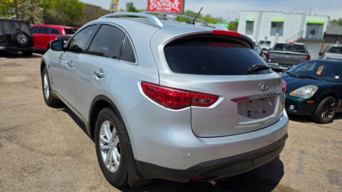 2011 Infiniti FX35