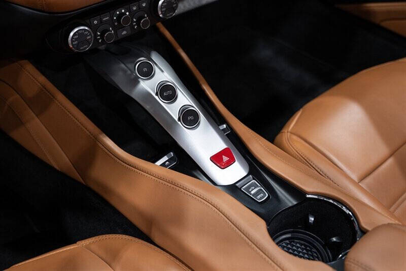 2015 Ferrari California T