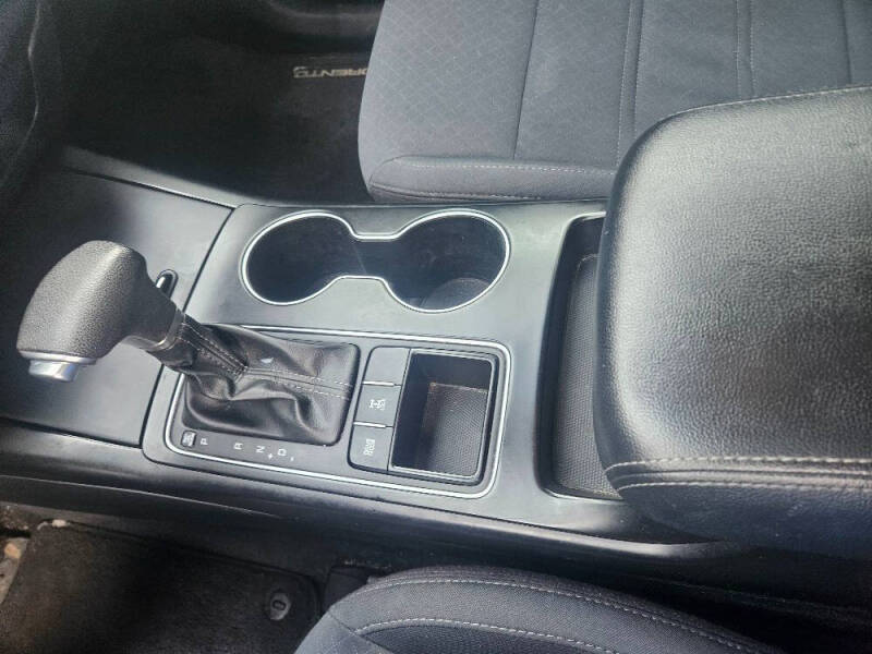 2019 Kia Sorento LX V6