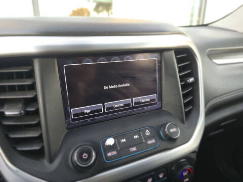 2017 GMC Acadia SLT-1