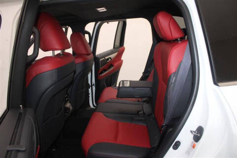 2025 Lexus LX 700h F SPORT Handling