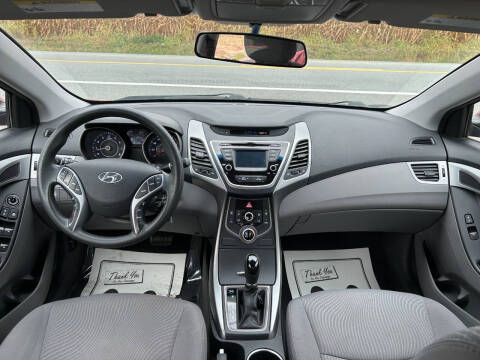 2015 Hyundai Elantra SE