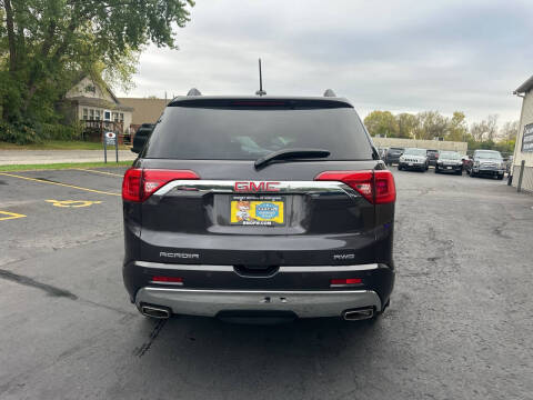 2017 GMC Acadia Denali